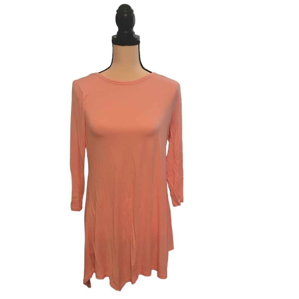 WOMEN’S TOPDRESS SIZE MEDIUM TOP!